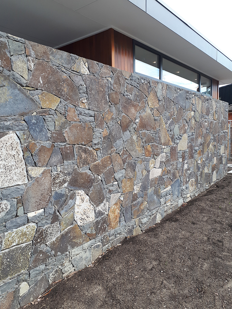 Stone feature wall in Wee Jasper basalt